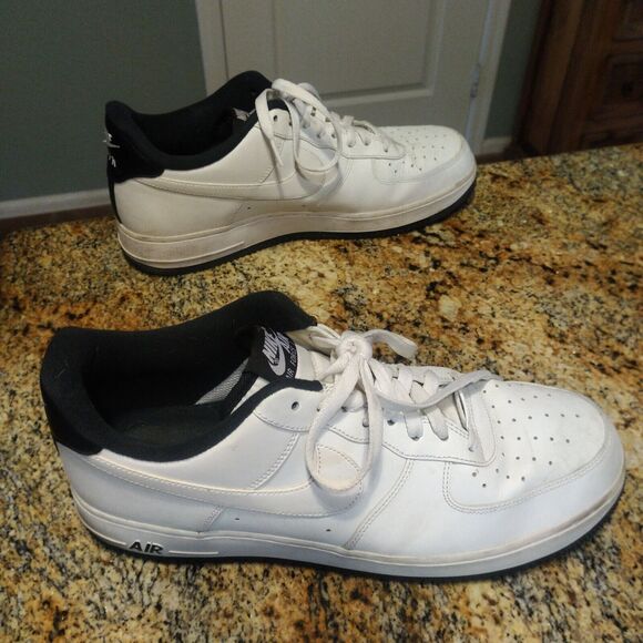 Size 11.5 Nike Air Force 1 '07 Low Black White Triple CD0884-100 - Picture 1 of 12